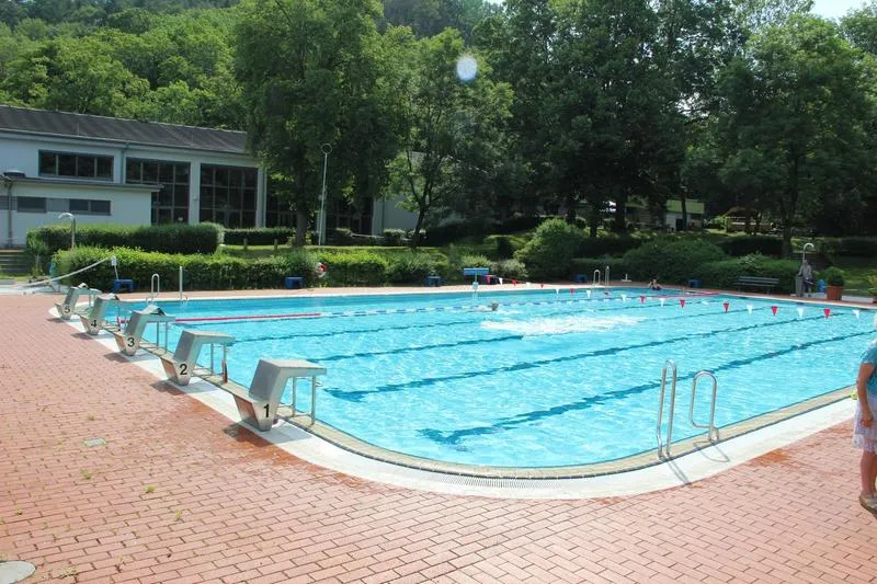 Freibadsaison im Wölfle-Freibad starten