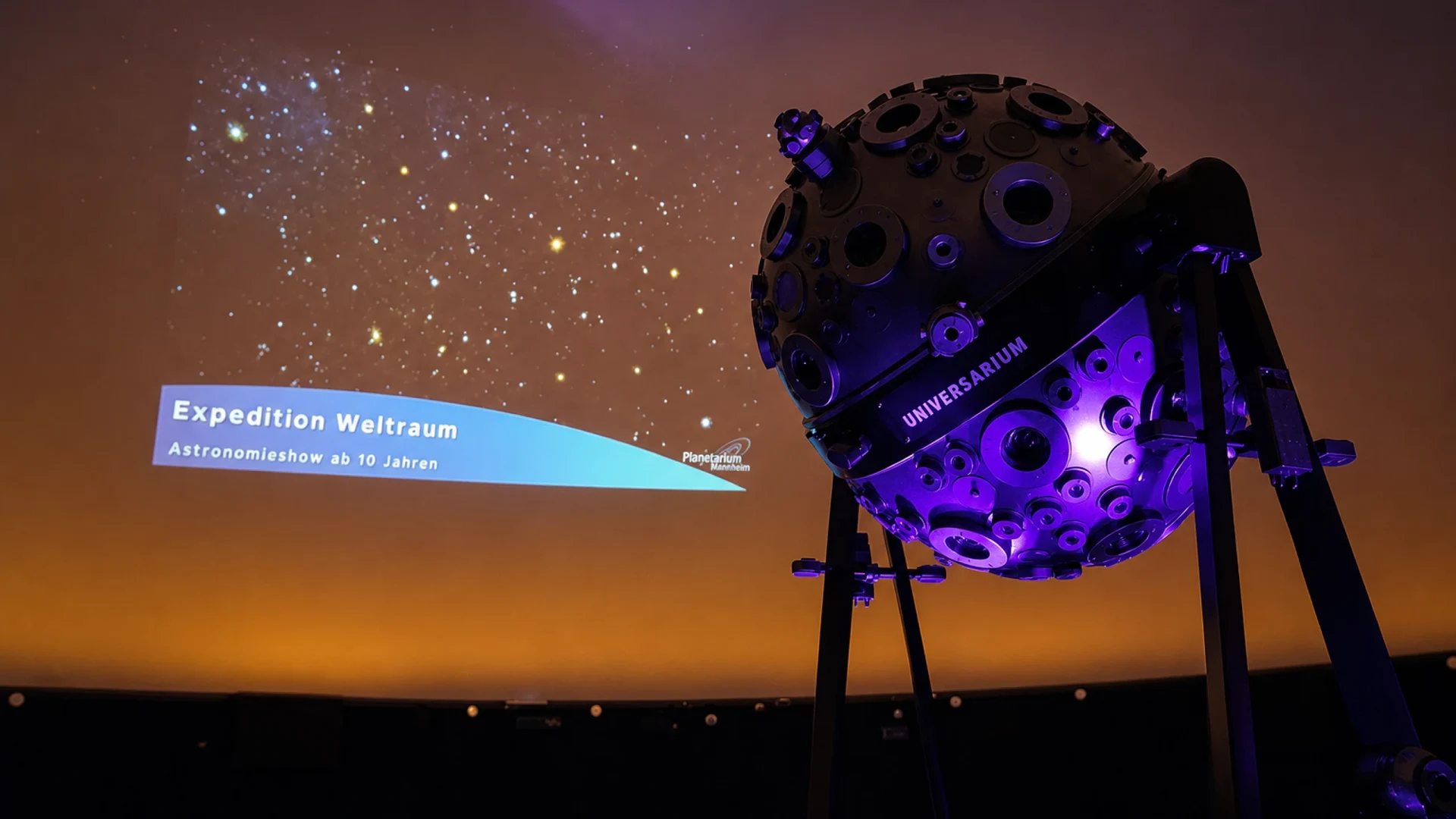 Familienprogramm im Planetarium Mannheim