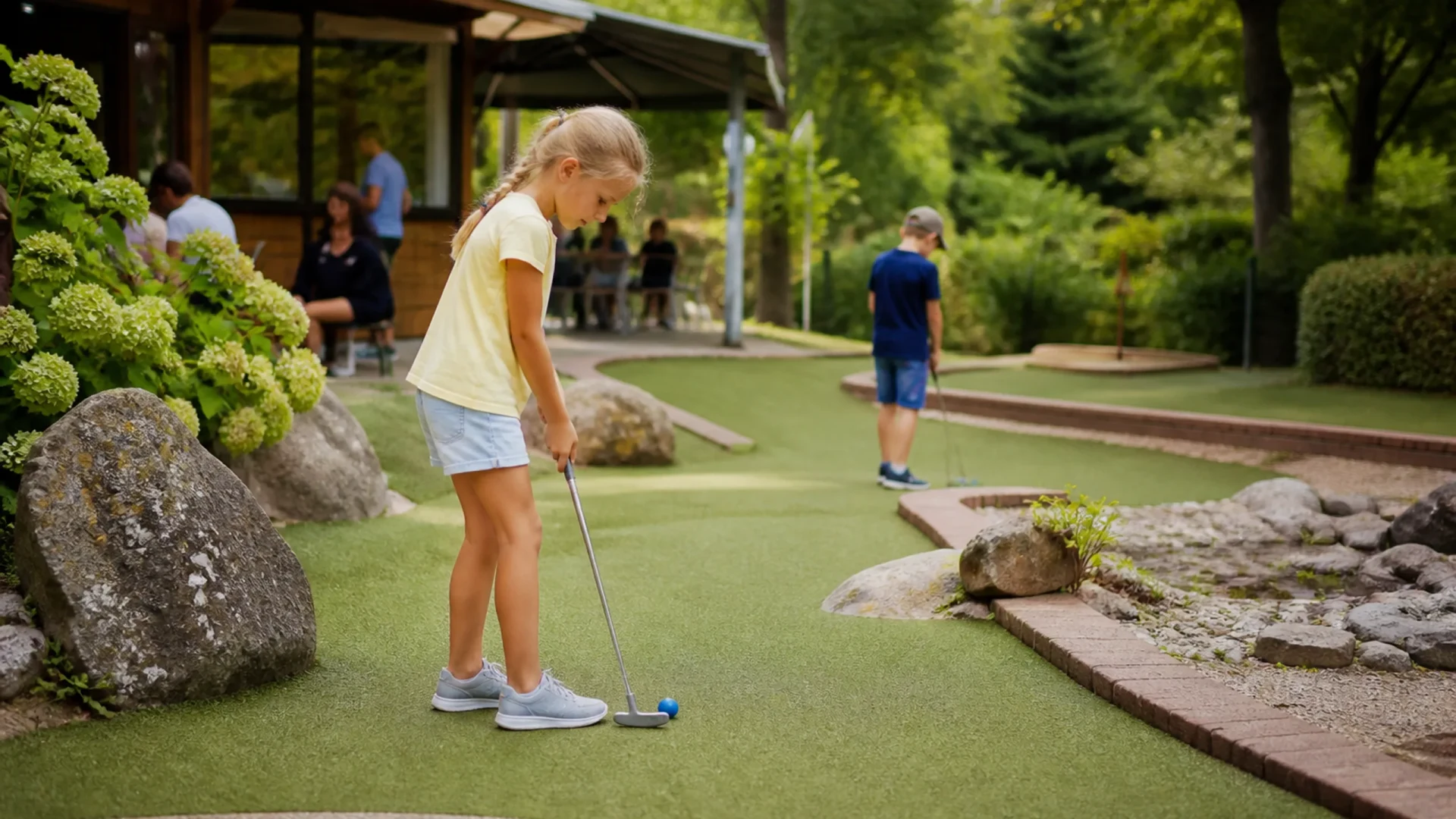 Gartengolf Bruchsal, Outdoor-Minigolf auf bis zu 27 Bahnen