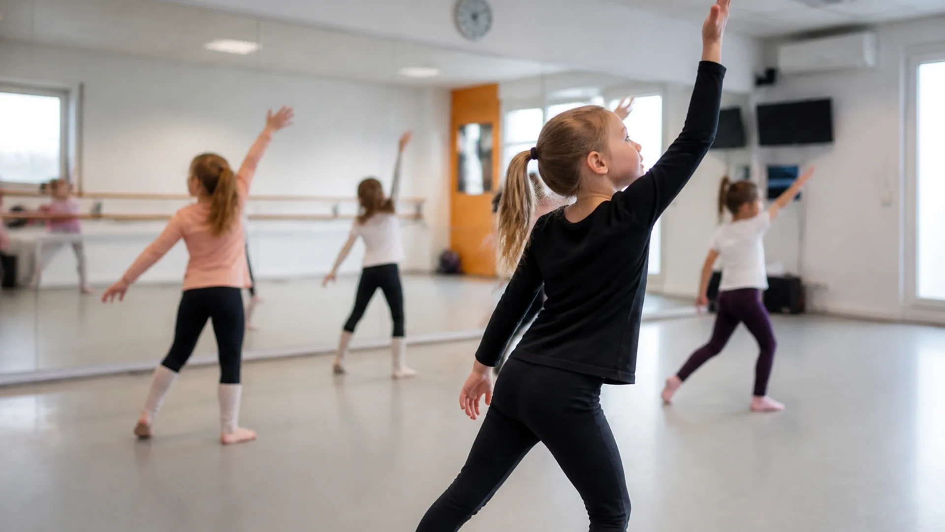 Modern Dance Kids im OMNIA Studio Ettlingen