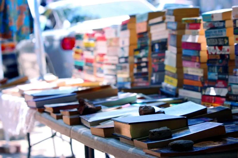 Bücherflohmarkt in der Stadtbibliothek Neureut