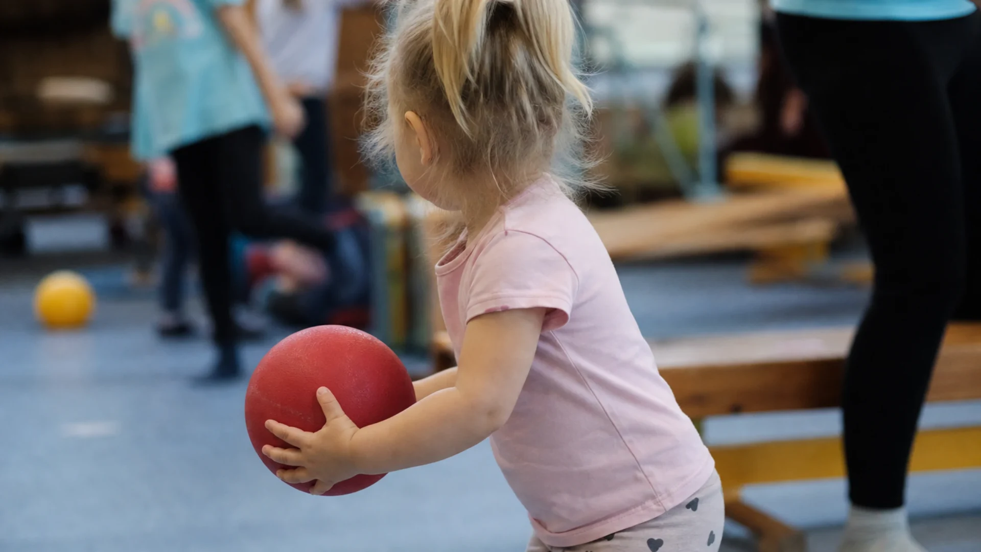 Eltern-Kind-Turnen in Bulach