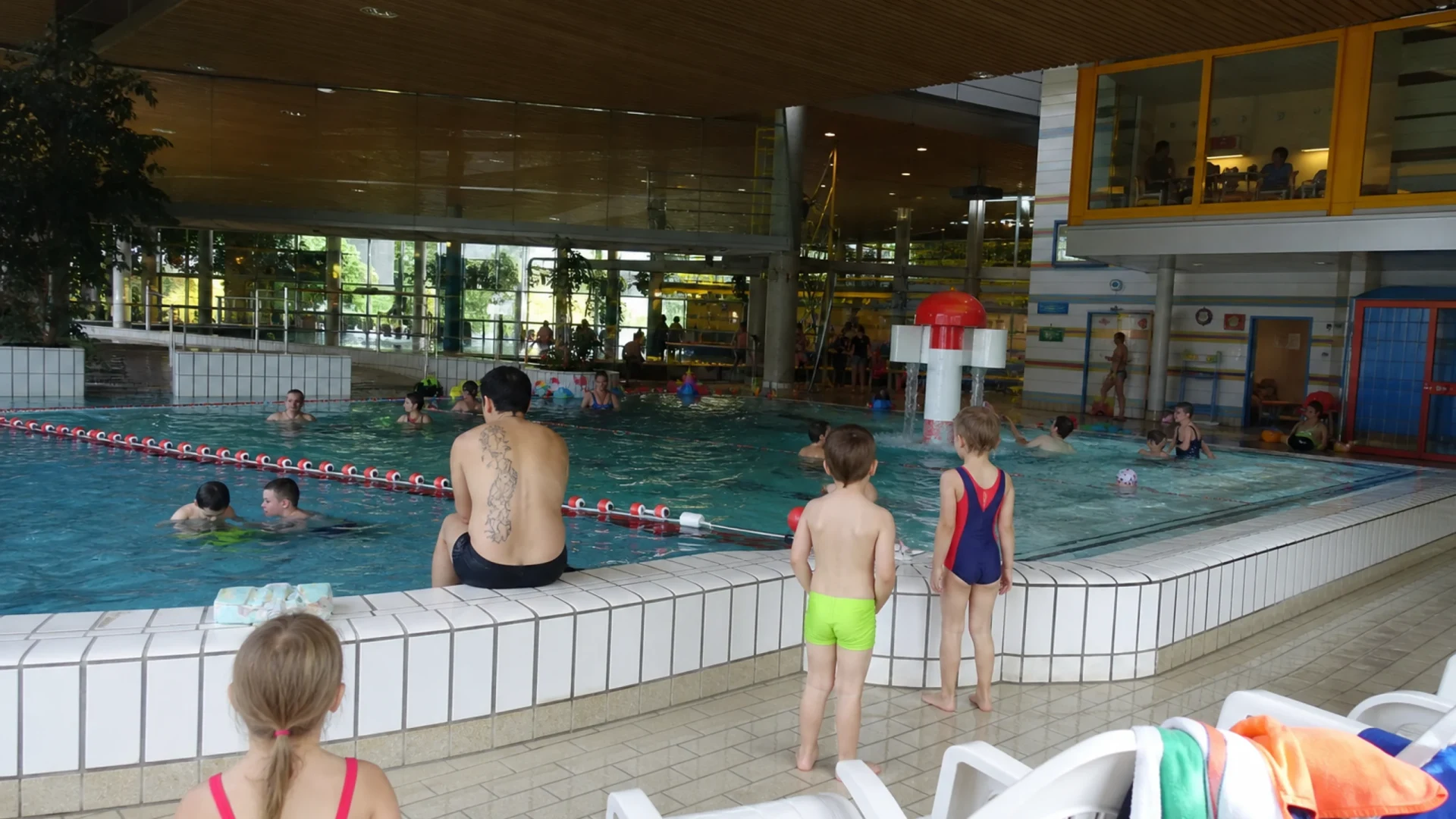 Schwimmen im Hallenbad Rheinstetten für Kinder