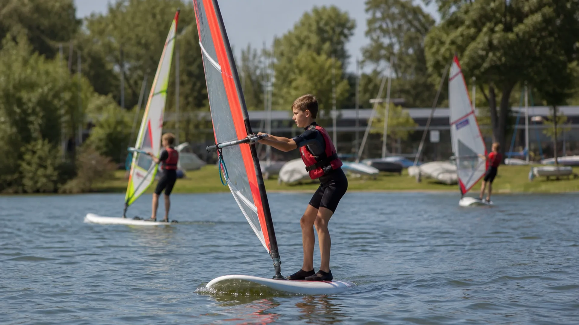 Jugendtraining Windsurfen am Epplesee
