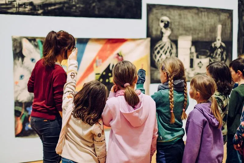 Interkultureller Museumsnachmittag für Familien im Kunstmuseum Karlsruhe