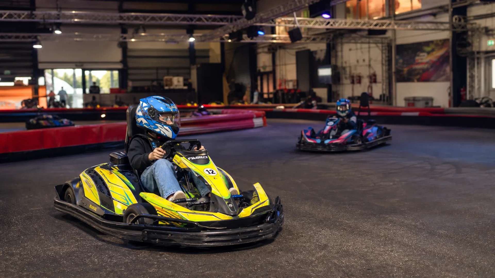 Kart & Event am Yachthafen Wörth, E-Kart Indoor und Outdoor