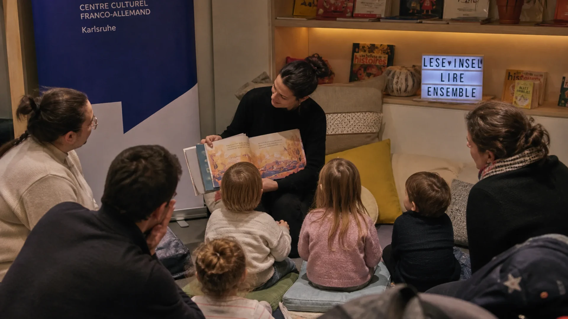 Lese-Insel auf Französisch im Centre Culturel Franco-Allemand