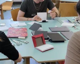 Kreativ-Workshop: Book Journal basteln in der Stadtbibliothek Karlsruhe
