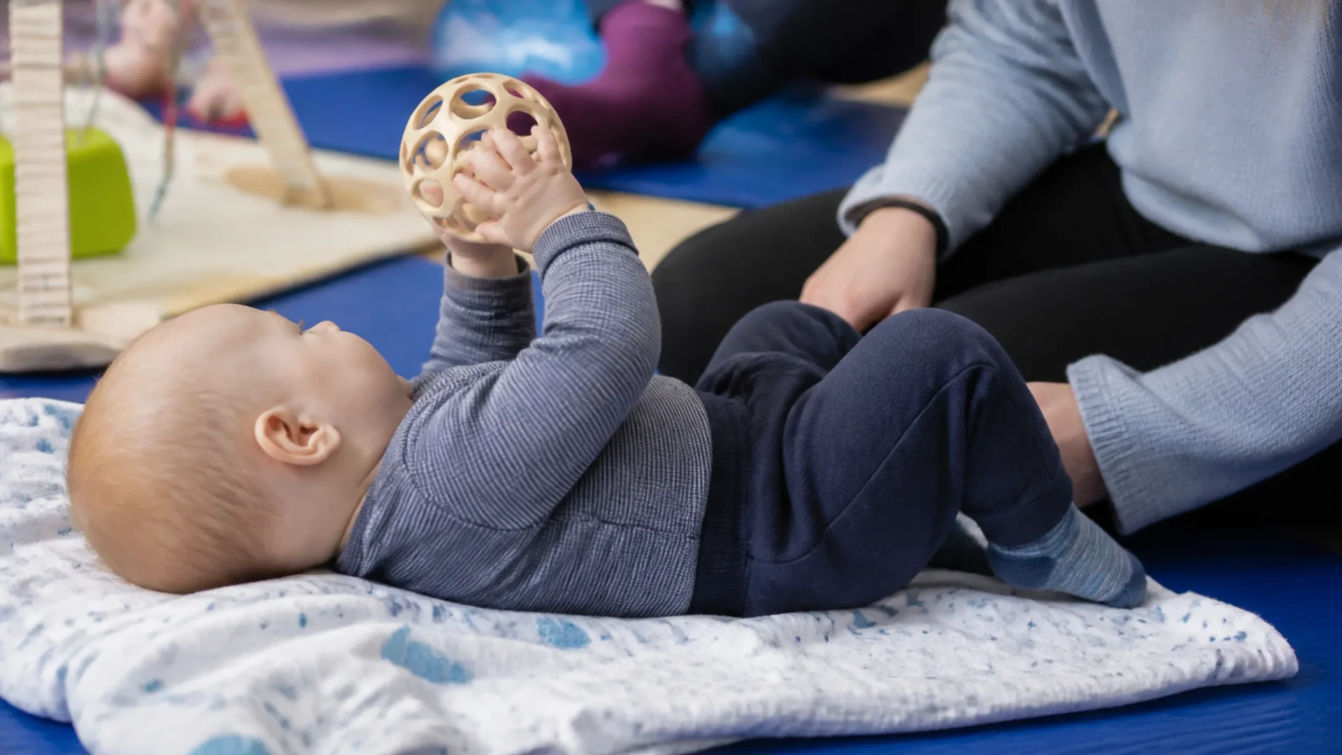 PEKiP Kurs für Eltern mit Babys in der vhs Karlsruhe