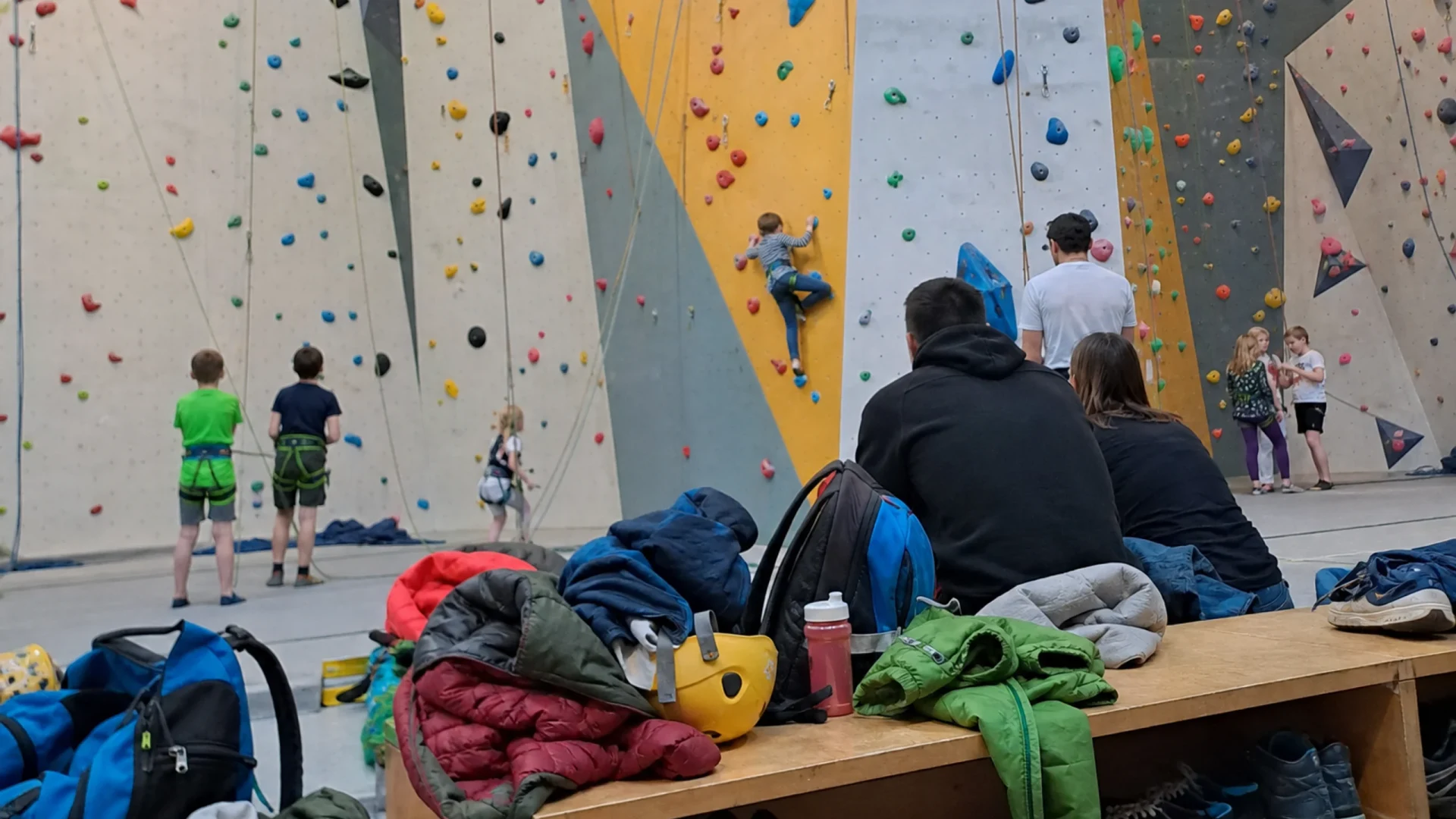 DAV Kletterhalle Pforzheim, Klettern in der Winterhalle
