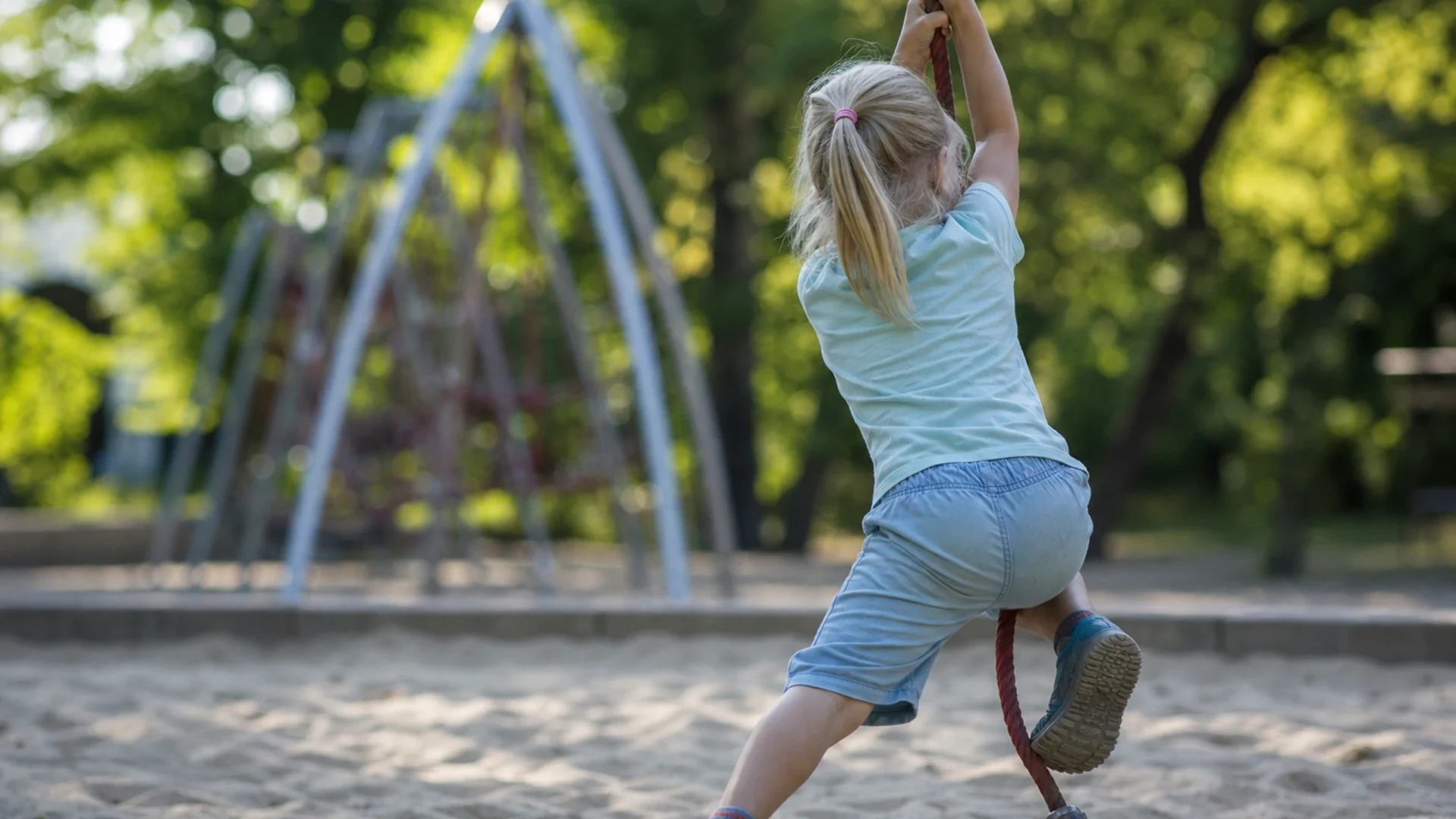 Spielplatz Reutstraße, Dorflage in Stupferich